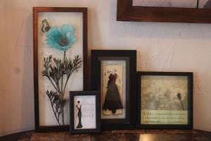 lot 93 image: 4 ASSORTED SHAWDOW BOX HOME WALL DCOR