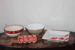 lot 99 image: TOTAL OF 4 PIECE SERVING DISHES ,INCLUDING CERAMIC EGG CRATE  SEE PICS