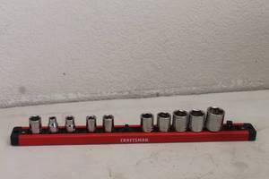 lot 123 image: CRAFTSMAN 10-PIECE SOCKET SET WITH MAGNETIC HOLDER