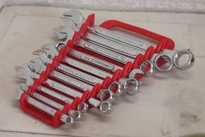 lot 126 image: ASSORTED BRANDS 11-PIECE COMBINATION WRENCHES