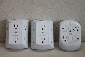 lot 155 image: TOTAL OF 3 ROTATING PLUG OUTLET WALL ADAPTERS CABLE MATTERS 360  SEE PICS