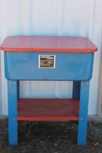 lot 9 image: CHICAGO ELECTRIC POWER TOOLS 20 GALLONS PART WASHER