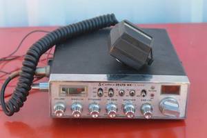 lot 13 image: COBRA 29 LTD WX CLASSIC CB RADIO