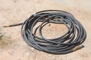 lot 17 image: GOODYEAR OIL RESISTANT AIR HOSE , 00412A
