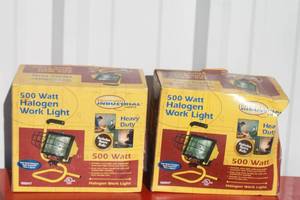 lot 46 image: TOTAL OF 2 NORTHERN INDUSTRIAL  500 WATT HALOGEN WORK LIGHTS , 160947