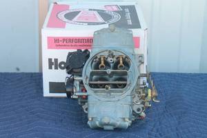 lot 101 image: HOLLEY 750 CFM CARBURETORNOT IN ORIGINAL BOX