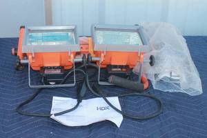 lot 107 image: HDX WL500DPT-H DUAL TRIPOD LAMP