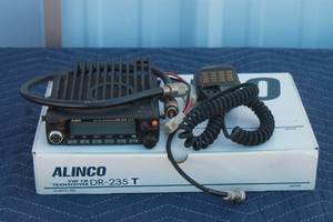 lot 109 image: ALINCO VHF FM TRANSCEIVER  DR-235T IN ORIGINAL BOX