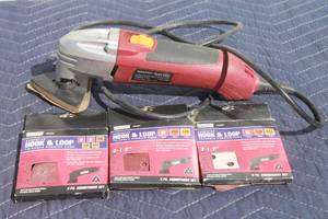 lot 79 image: CHICAGO ELECTRIC OSCILATING MULTI-FUNCTION 68861 WITH 3-PACK TRIANGLE SANDING PADS  SEE PICS