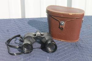 lot 89 image: SWIFT SARATOGA No.801 BINOCULARS  WITH LEATHER SWIFT CARRY CASE