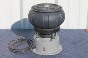 lot 96 image: ELECTRIC  5LB METAL VIBRATORY BOWL TUMBLER 67617