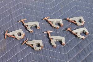 lot 166 image: TOTAL OF 7 CLAMPING Co. KANT TWIST 1  No. 401