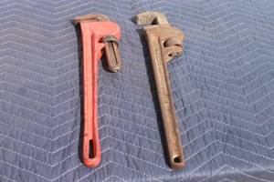 lot 170 image: TOTAL OF 2 RIDGID HEAVY DUTY  18 ADJUSTABLE  STRAIGHT PIPE WRENCHES