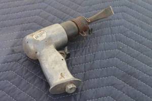 lot 191 image: PNEUMATIC AIR DRIVEN AIR-CHISELHAMMER
