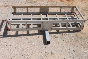 lot 138 image: TRAILER HITCH MOUNT ALUMINUM CARGO CARRIER , 49 12 X 22 12