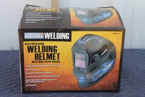 lot 139 image: CHICAGO ELECTRIC WELDING AUTO - DARKENING WELDING HELMET WITH BLUE FLAME DESIGN 91214