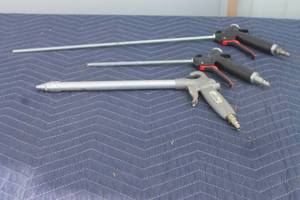 lot 141 image: TOTAL OF 3 AIR BLOW GUNS , SILVENT  GUARDAIR