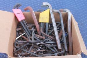 lot 210 image: GENEROUS AMOUNT OF ASSORTED BRANDSIZE HEX KEYS