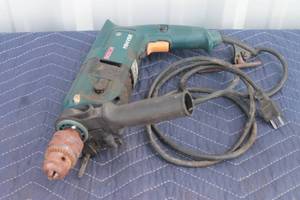 lot 216 image: BOSCH 1194VSR HAMMER DRILL