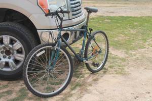 lot 223 image: SCHWINN FRONTIER BOMB PROOF CENTER  SINGLETRACK MOUNTAIN BIKE
