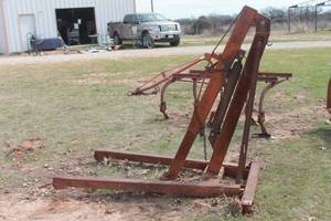 lot 228 image: ENGINE CRANE HOISTSEE VIDEO ATTCHED