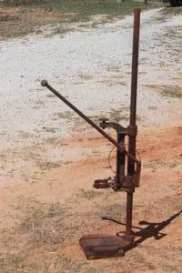 lot 289 image: VINTAGE SIOUX DRILL PRESS