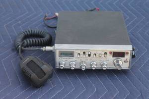 lot 99 image: COBRA 32XLR CB RADIO&nbsp