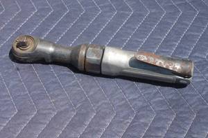 lot 19 image: AIR PNEUMATIC SOCKET WRENCH&nbsp