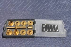 lot 20 image: RIDGID UNIVERSAL ROUTER BRUSHING AND CENTERING CONE SET&nbsp