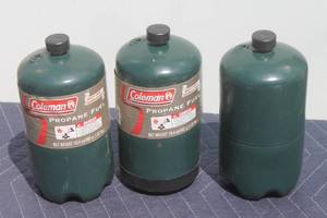 lot 32 image: TOTAL OF 3 (APPEAR TO BE FULL) PROPANE FUEL 16.4 OZ EACH&nbsp