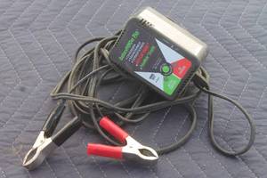 lot 58 image: BATTERY MINDER PLUS 12117&nbsp