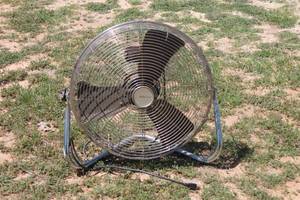 lot 103 image: ALOHA BREEZE 20 HIGH VELOCITY FAN 12001&nbsp