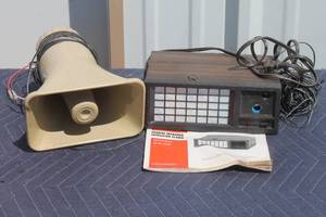 lot 118 image: SAFE HOUSE PASSIVE INFRARED INTRUSION ALARM 49-308 WITH TWO SOUND ELECTRONIC SIREN&nbsp