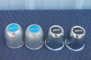 lot 152 image: TOTAL OF 2 SET OF WELD WHEEL RACING CENTER CAPS&nbsp