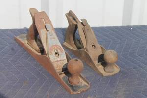 lot 183 image: TOTAL OF 2 VINTAGE BENCH WOOD PLANES , WILLERS FALLS &amp SHELTON&nbsp