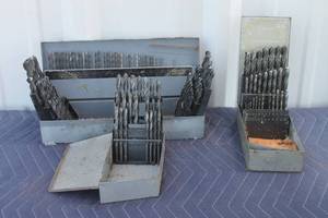 lot 203 image: GENEROUS AMOUNT OF ASSORTED BRANDSIZE DRILL BITS WITH STORAGE CASES&nbsp