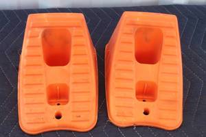 lot 235 image: BLITZ SET OF WHEEL CHOCKS&nbsp