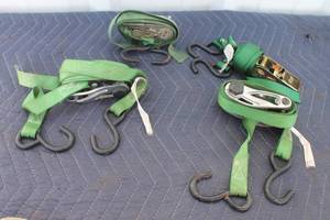 lot 237 image: TOTAL OF 4 - GREEN SMART RATCHET TIE- DOWN STRAPS&nbsp