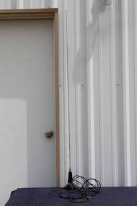 lot 270 image: VINTAGE CB RADIO MAGNETIC MOUNT TALL ANTENNA 5FT TALL&nbsp