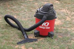 lot 293 image: WETDRY 10 GAL SHOP VAC&nbsp