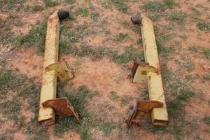 lot 296 image: PAIR OF TRACTION BARS&nbsp
