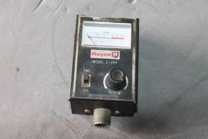 lot 318 image: ROYCE 2-099 FIELD STRENGTHS &amp SWR METER&nbsp