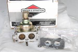 lot 327 image: BRIGGS &amp STRATTON CARBURRETOR 791230 IN ORIGINAL BOX&nbsp