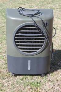 lot 4 image: HESSAIRE MOBILE EVAPORATIVE COOLER ,MC18V