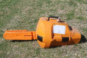 lot 8 image: STIHL MS460 MAGNUM CHAINSAW WITH CARRY CASE