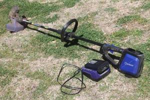 lot 16 image: KOBALT KST  120X-06  STRING TRIMMER WITH BATTERY & CHARGER