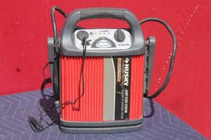lot 31 image: HUSKY JUMP START SYSTEM , HSK012HD
