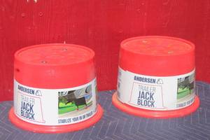 lot 36 image: TOTAL OF 2 - ANDERSEN TRAILER JACK BLOCKS