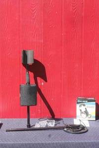 lot 51 image: BOUNTY HUNTER TIME RANGER  METAL DERTECTOR WITH BOUNTY HUNTER PROFESSIONAL HEADPHONES & CARRY BAG