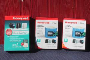 lot 67 image: TOTAL OF 3 HONEYWELL FILTER C HUMIDIFIER WICKING FILTERS